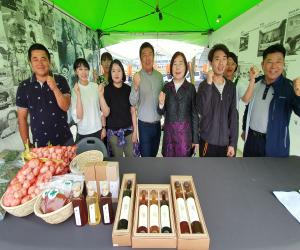 '지리산 청년농부들 산청한방약초축제 참여'