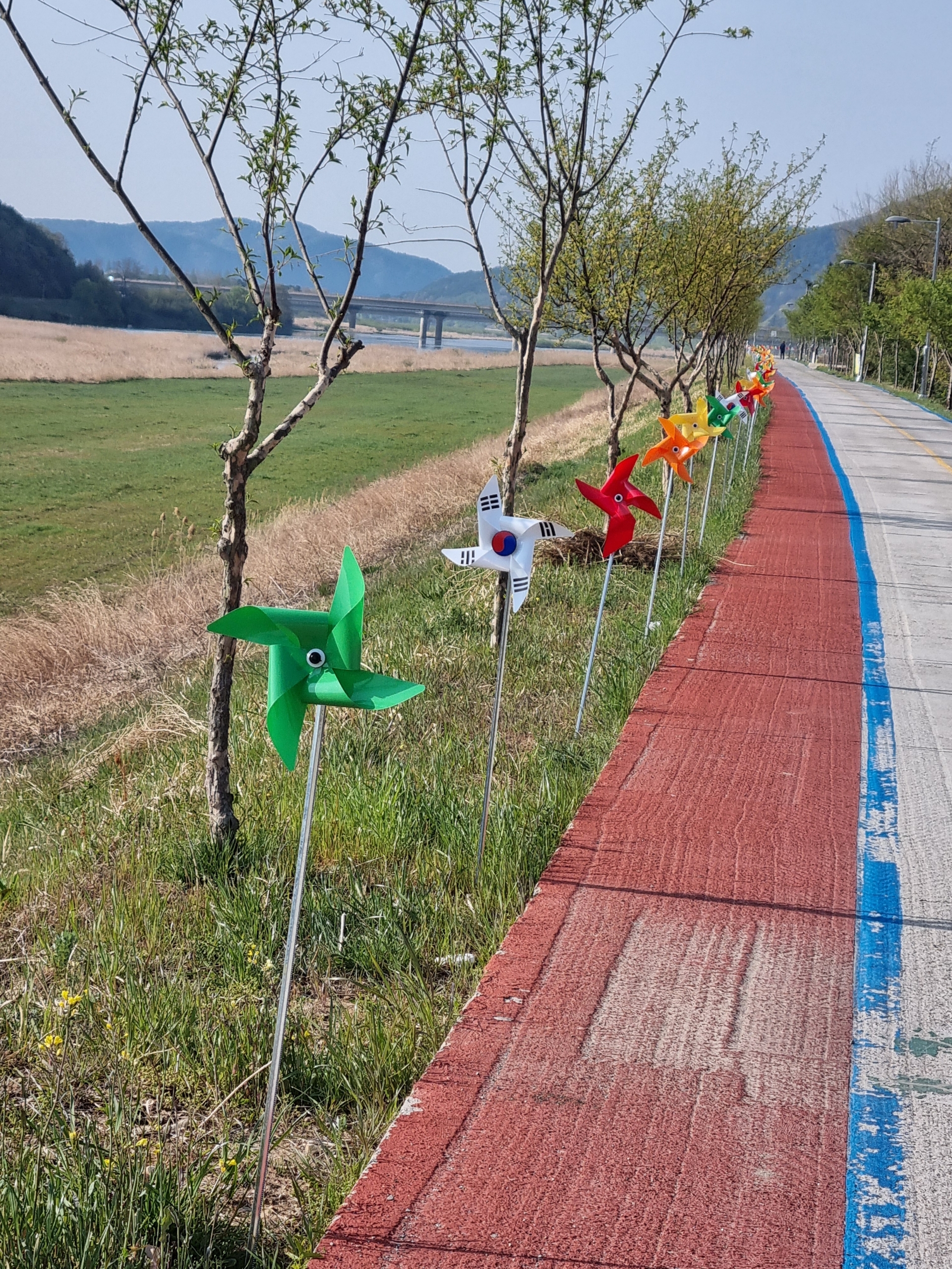 추억의 바람개비 산책로 조성 2