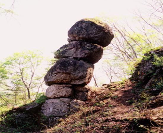 산청 공개바위 이미지