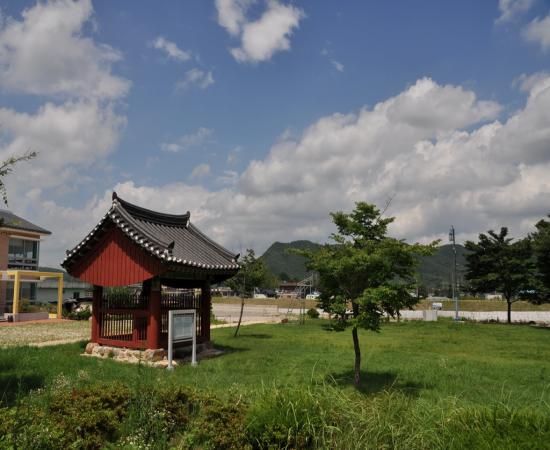 산청 단계리 석조여래좌상 이미지