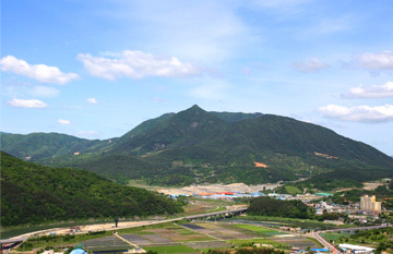 Wangsan Mountain/Pilbongsan Mountain