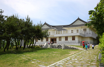 山清博物館